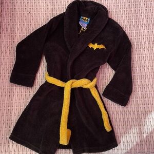 🦇 BOYS Batman Robe Size 2T